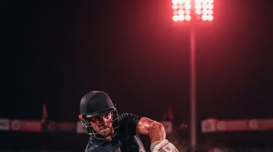 Fomo7 live cricket match odds and session markets updating in real time on a big series night